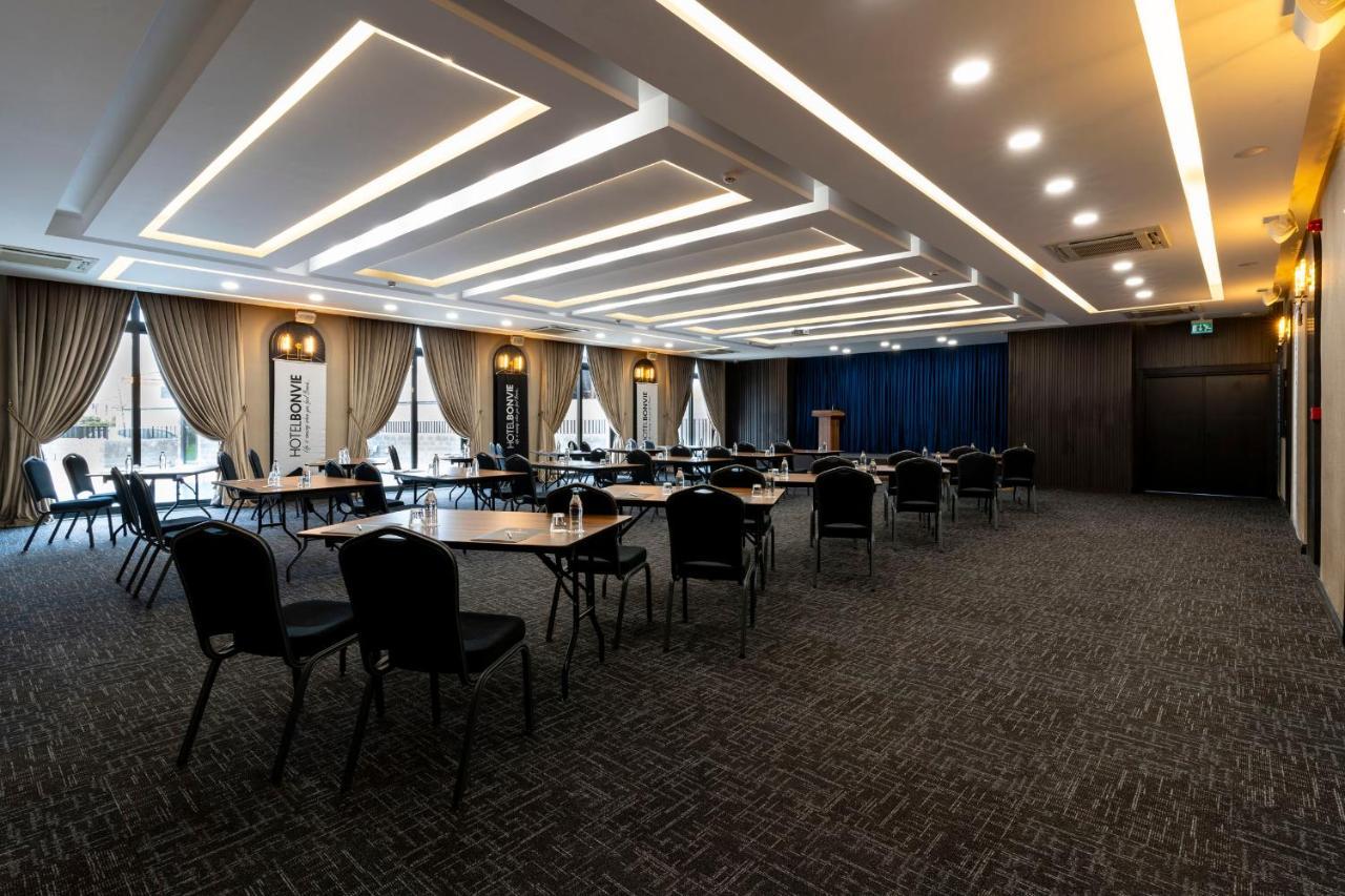 Hotel Bonvie Сакар`я Екстер'єр фото